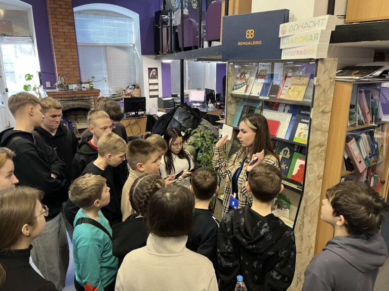 Учащиеся СШ2 г. Ошмяны посетили типографию «Донарит» в Минске